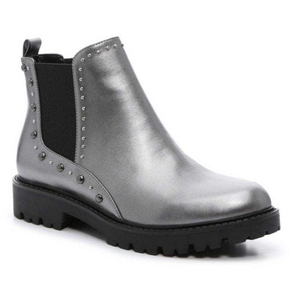 CHARLES DAVID RADAR CHELSEA METALLIC STUDDED BOOTS - 9
